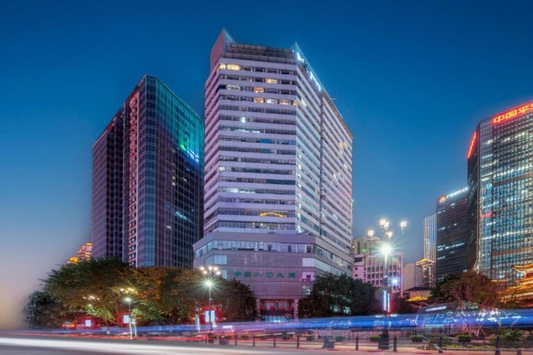 Chongqing Qianhe Zhixuan High altitude Hotel – Monument to the People’s Liberation Hongyadon★★★★